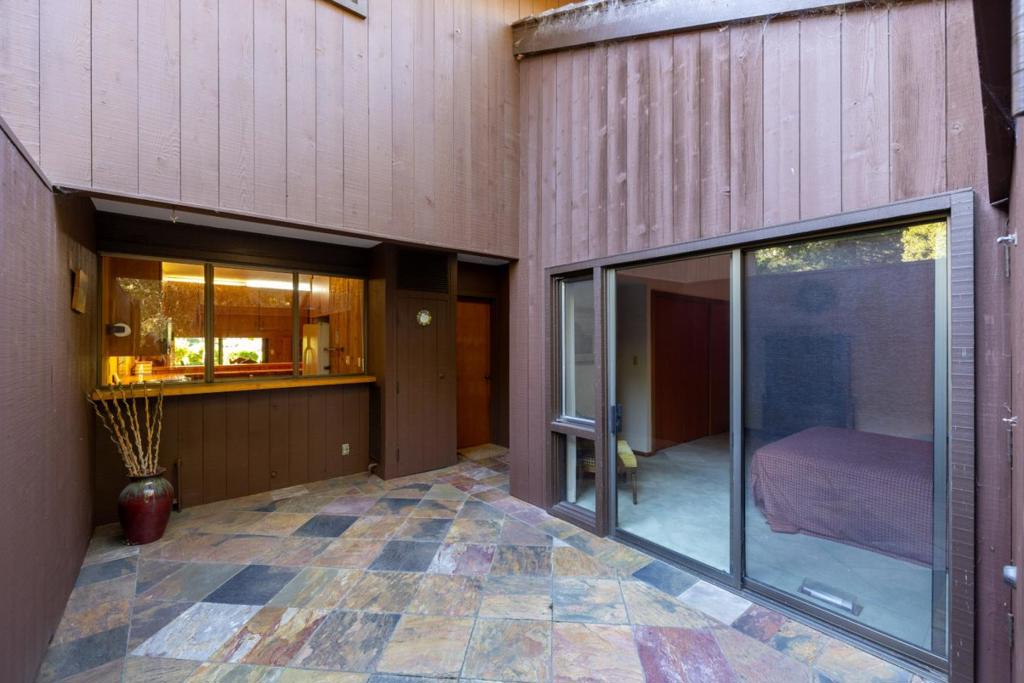 MLS #ML82028890 image #1