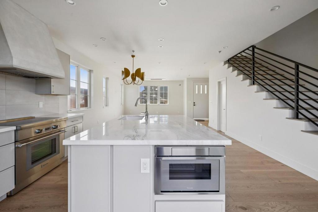 MLS #ML82029004 image #10