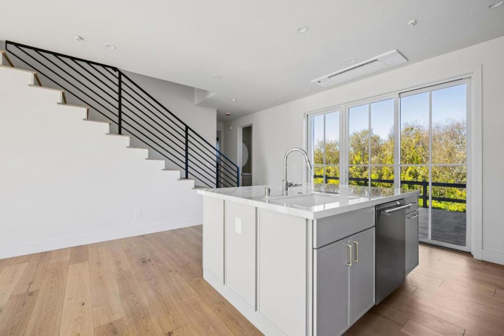 MLS #ML82029004 image #7