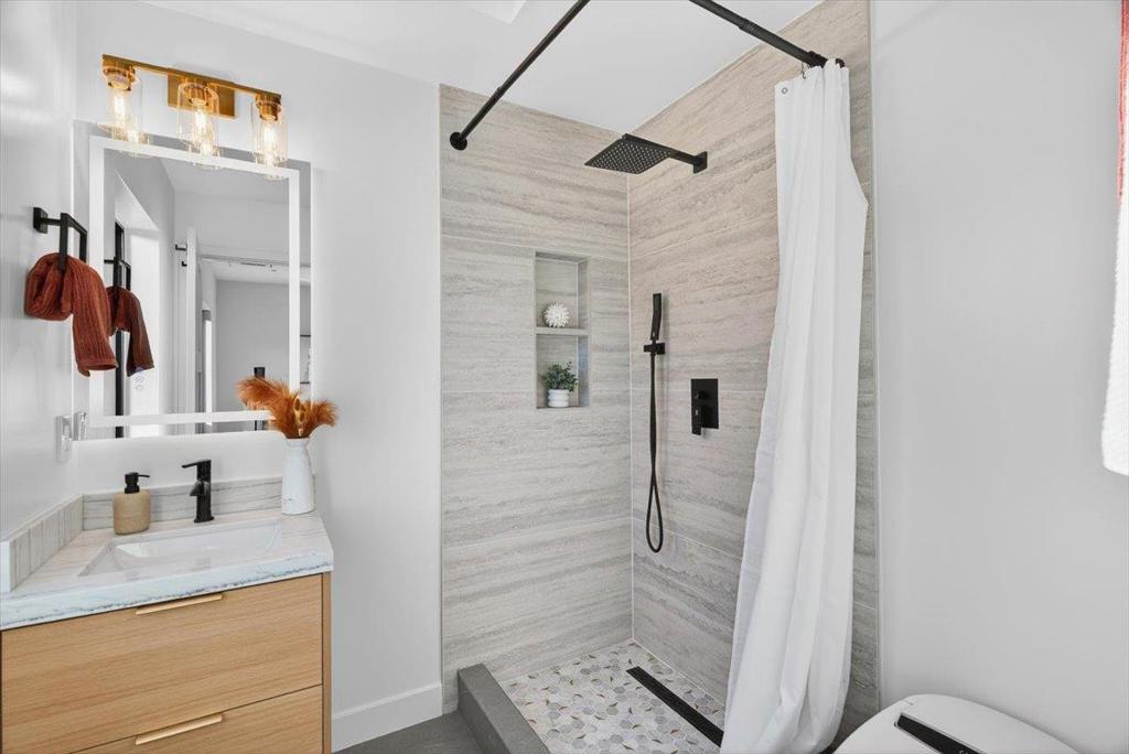 MLS #ML82029065 image #36