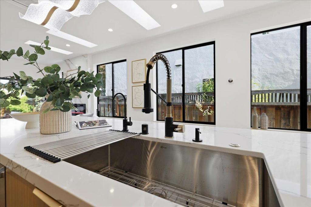 MLS #ML82029065 image #9