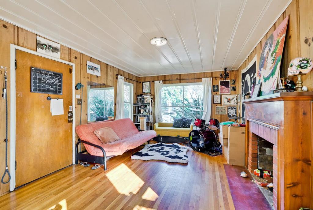 MLS #ML82029213 image #4