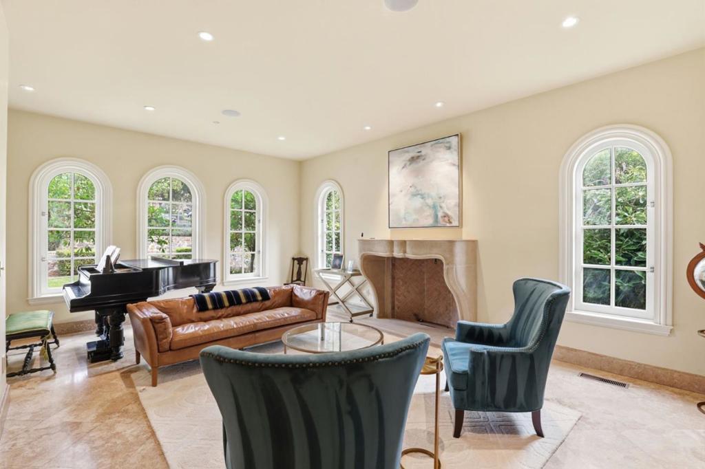 MLS #ML82029257 image #8