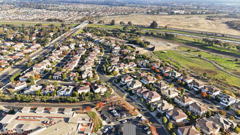 MLS #ML82029620 image #81