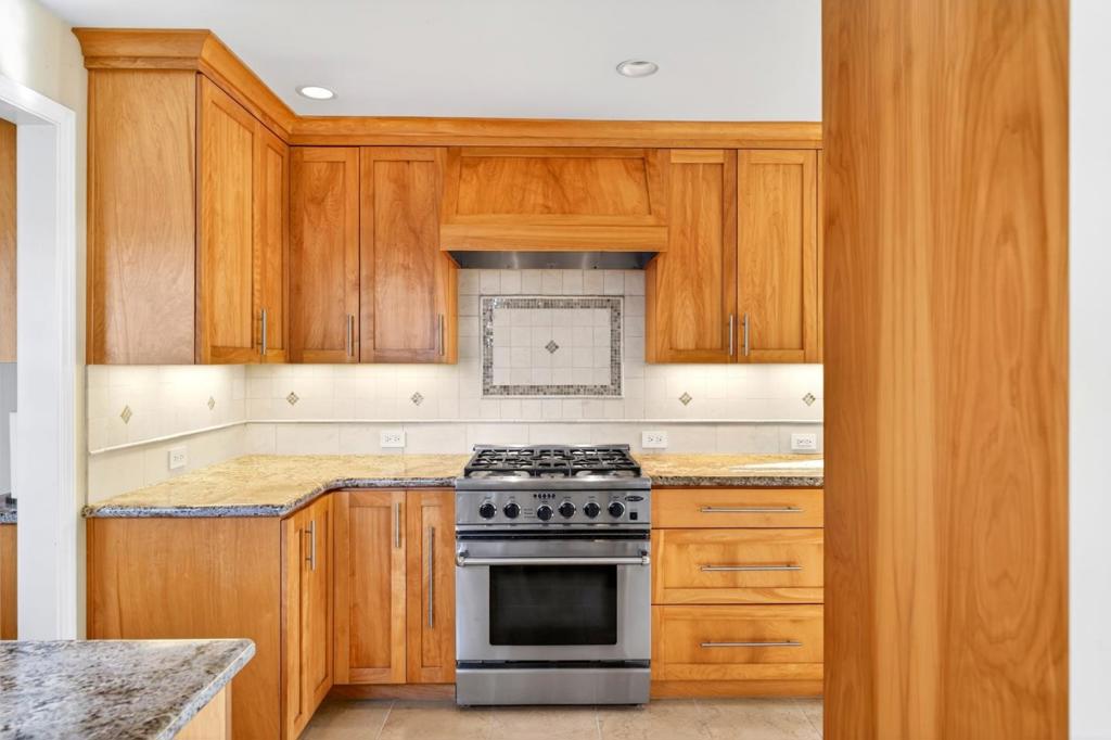 MLS #ML82029704 image #19