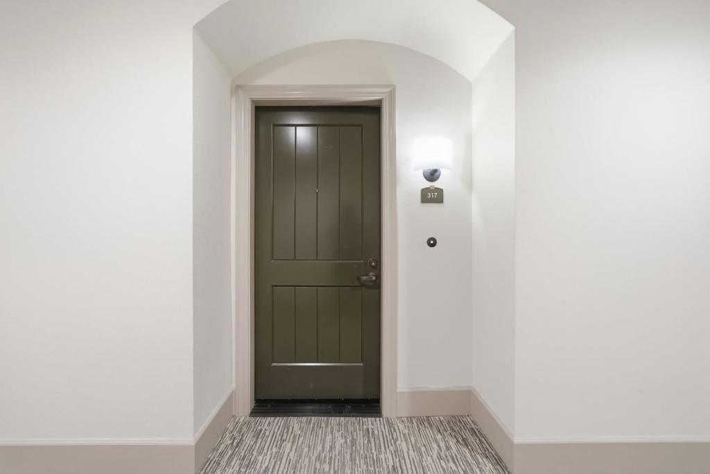 MLS #ML82030043 image #1