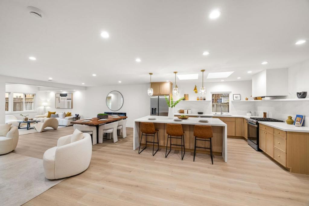 MLS #ML82030615 image #2