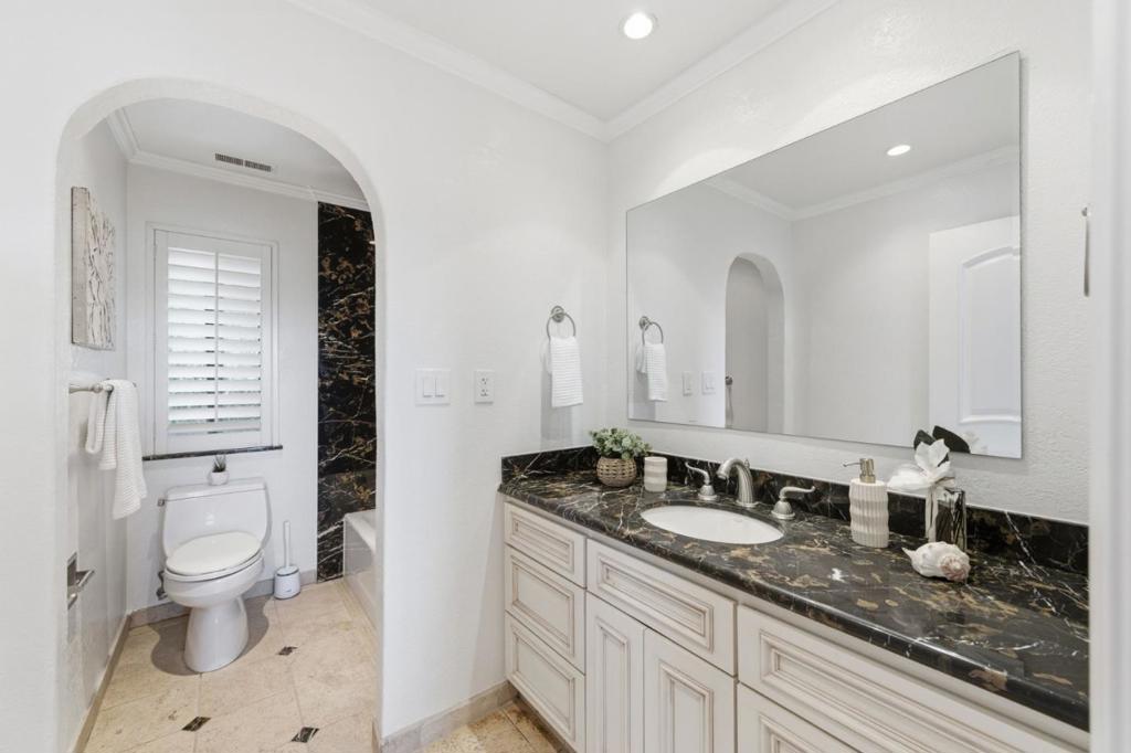 MLS #ML82030630 image #42