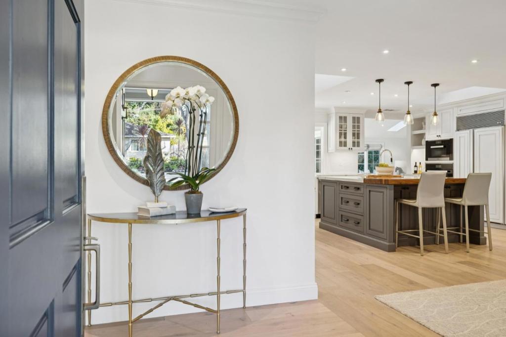 MLS #ML82030836 image #2