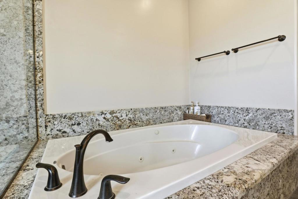 MLS #ML82031358 image #20