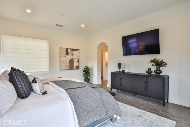 MLS #ND25246017 image #31