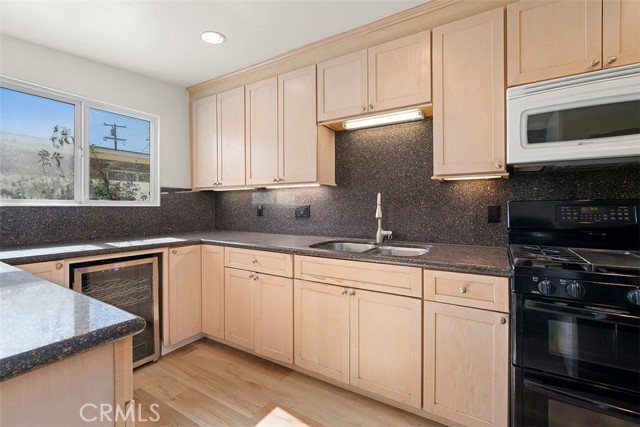 MLS #ND25257577 image #36