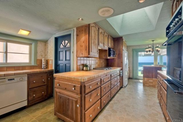 MLS #250025788SD image #26