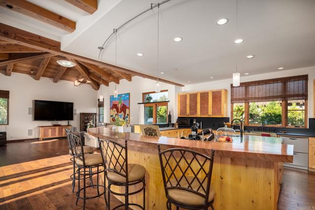 MLS #250032633SD image #12