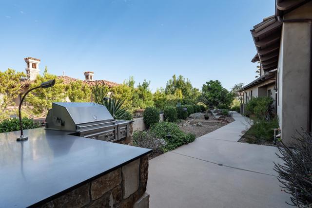 MLS #250032633SD image #28