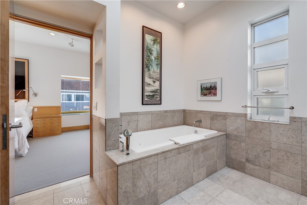 MLS #NP24022741 image #8