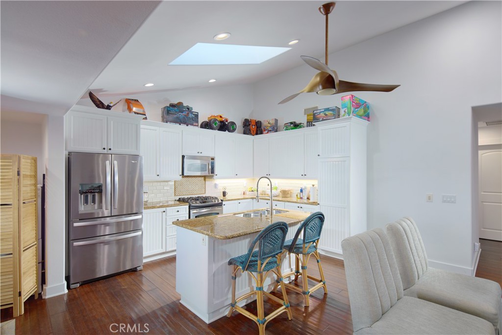 MLS #NP25011393 image #1