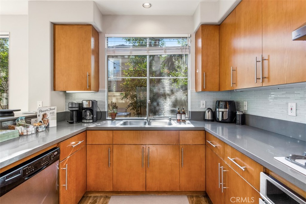 MLS #NP25029808 image #21