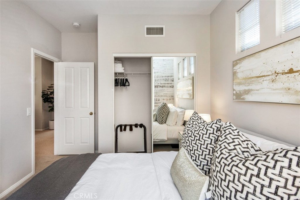 MLS #NP25029808 image #30