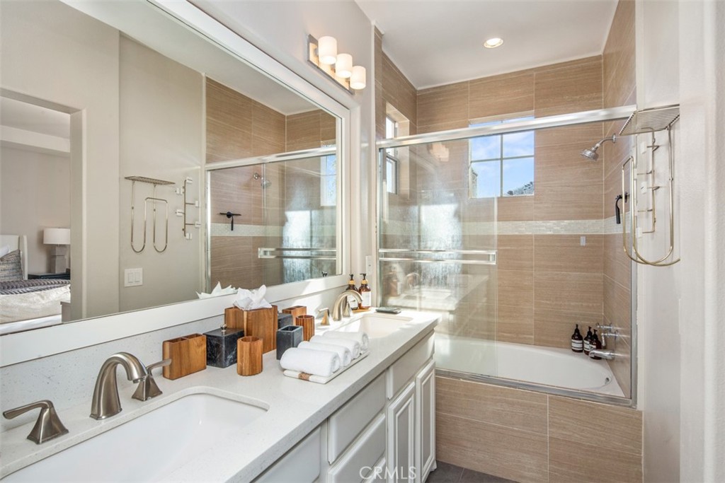 MLS #NP25029808 image #38