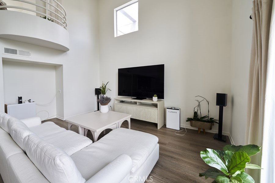 MLS #NP25039116 image #3