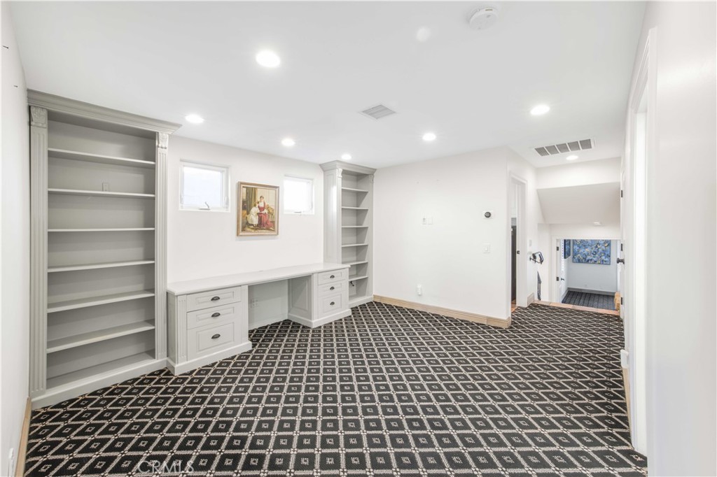 MLS #NP25043884 image #21