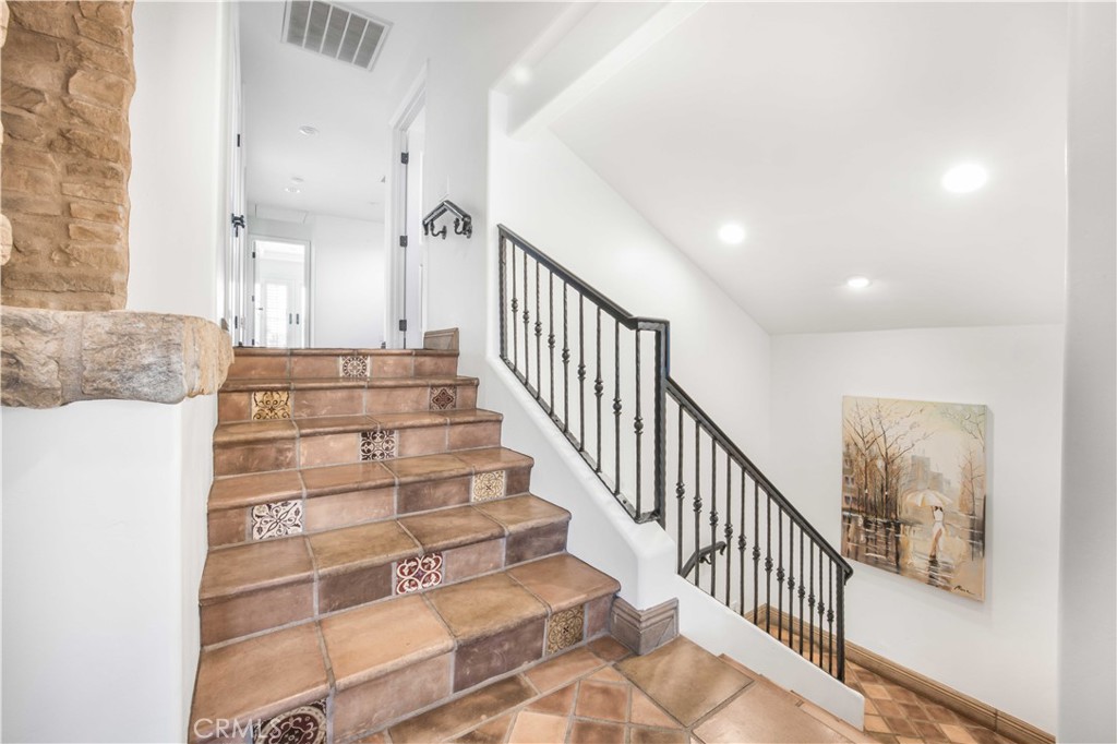 MLS #NP25043884 image #34