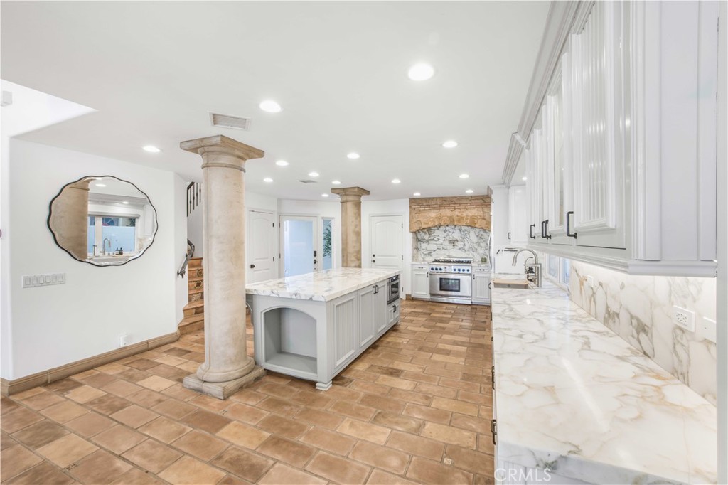 MLS #NP25043884 image #7