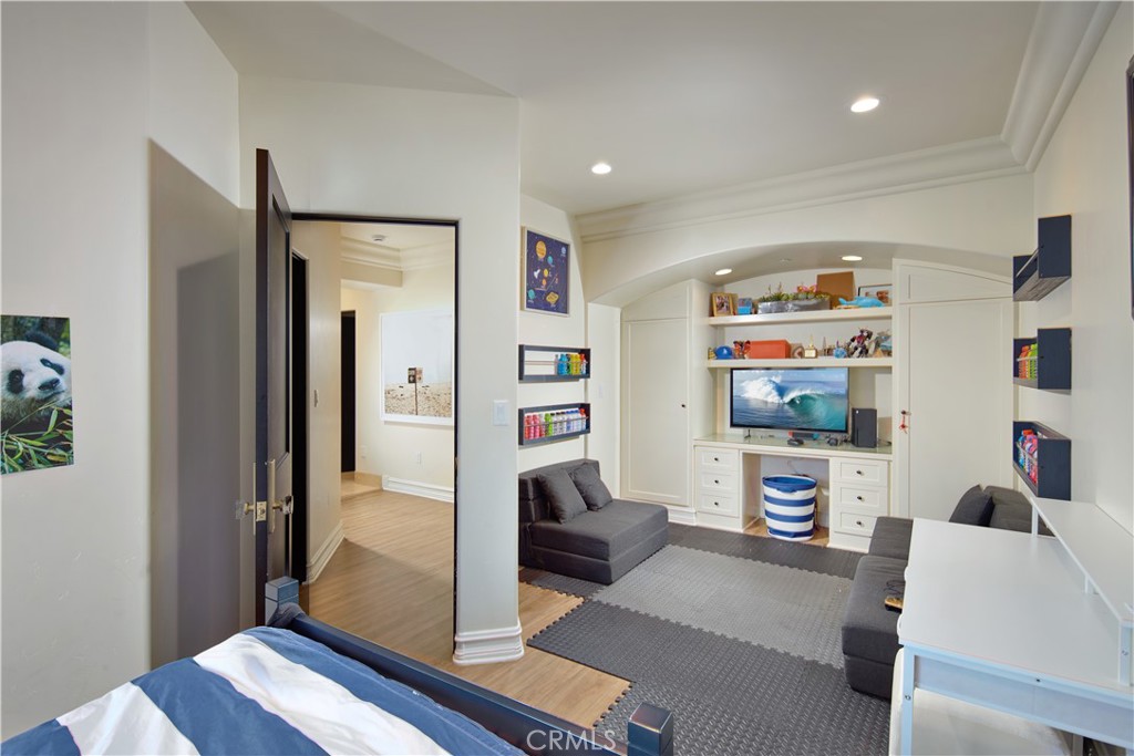 MLS #NP25059350 image #17