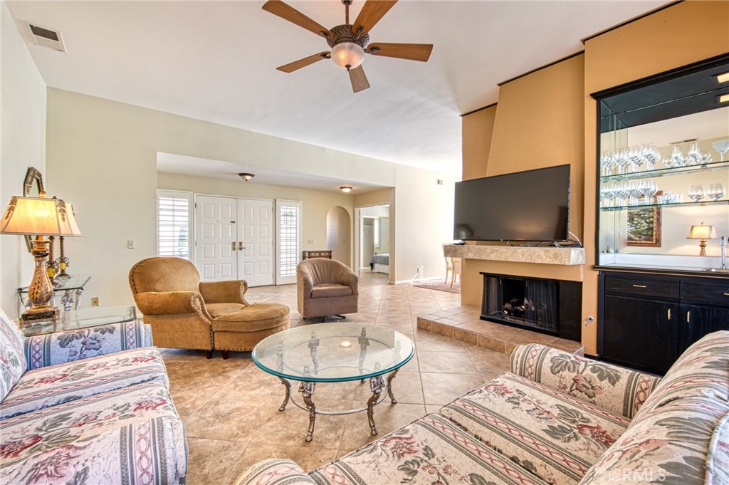 MLS #NP25067872 image #2