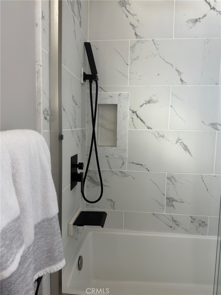 MLS #NP25073787 image #12