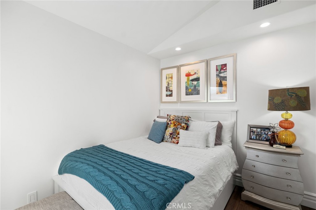 MLS #NP25080205 image #23