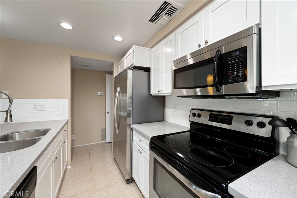 MLS #NP25080272 image #21