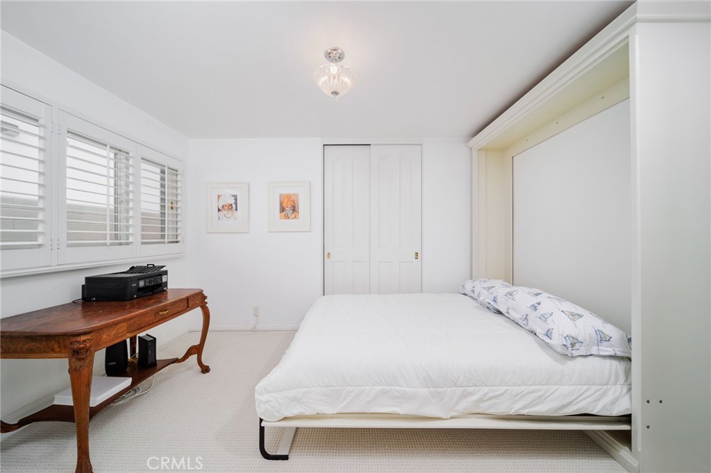 MLS #NP25080640 image #11