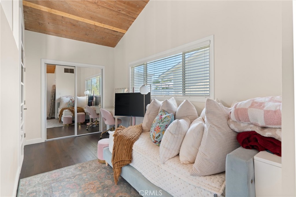 MLS #NP25091069 image #12