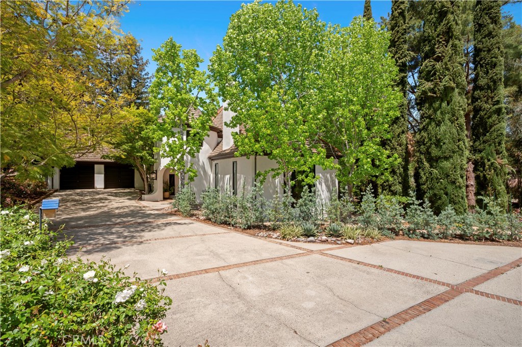 MLS #NP25091886 image #2