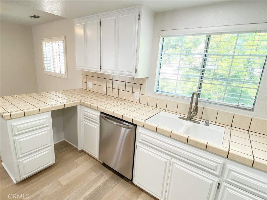 MLS #NP25105043 image #23