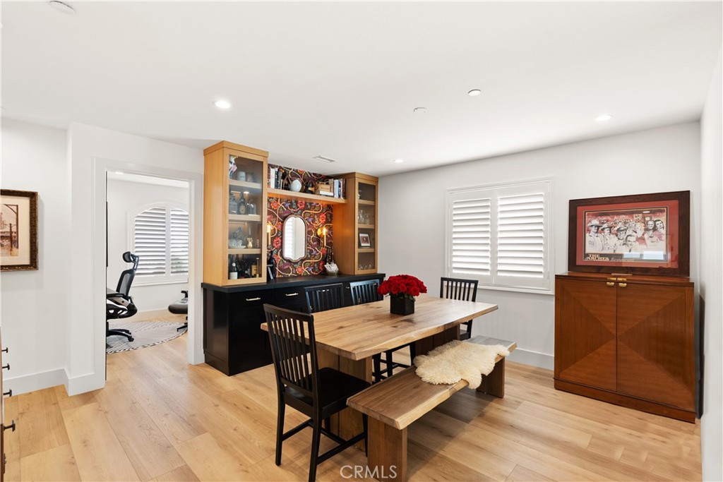 MLS #NP25109114 image #11