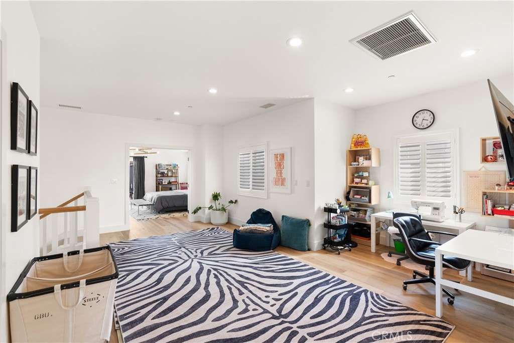 MLS #NP25109114 image #27