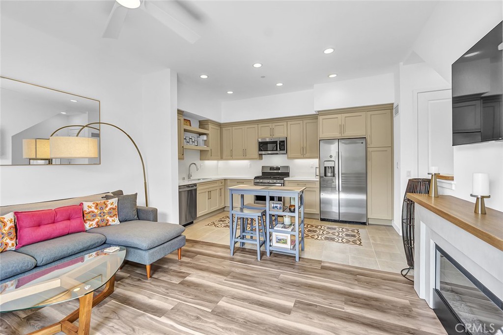 MLS #NP25036405 image #2