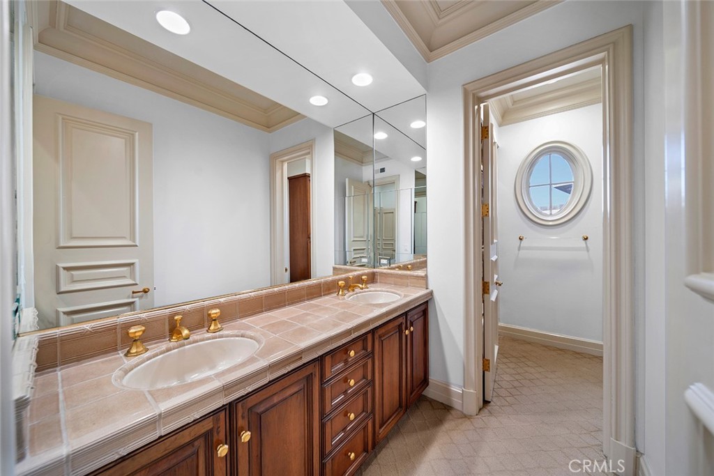 MLS #NP25116011 image #24