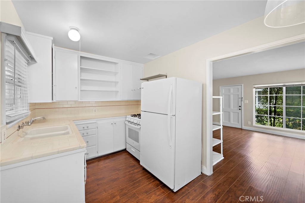 MLS #NP25126924 image #2