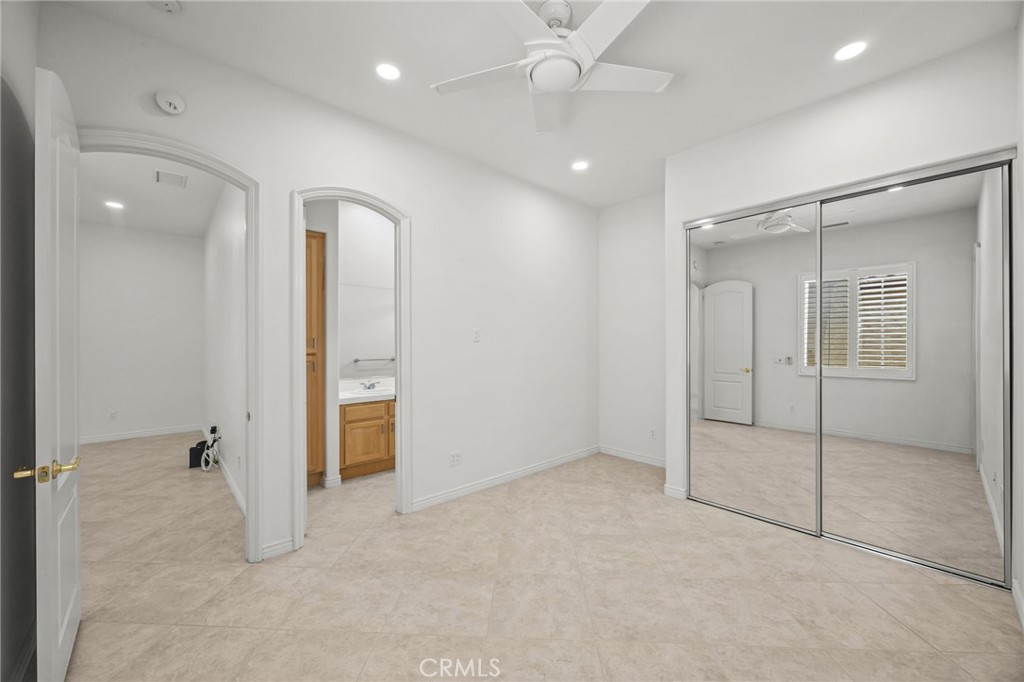 MLS #NP25132841 image #16