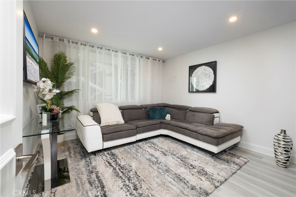 MLS #NP25140298 image #22