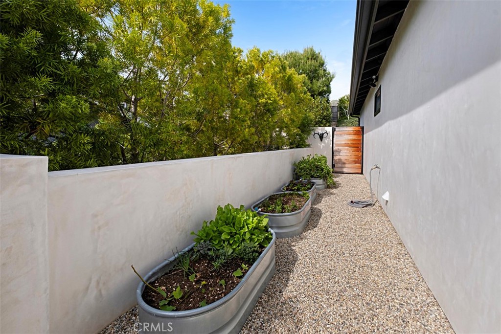 MLS #NP25147507 image #30