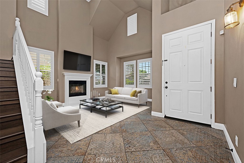 MLS #NP25150709 image #2