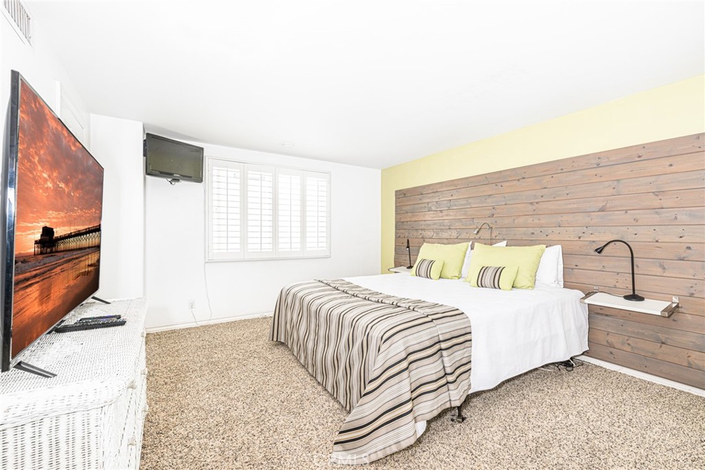 MLS #NP25160473 image #13