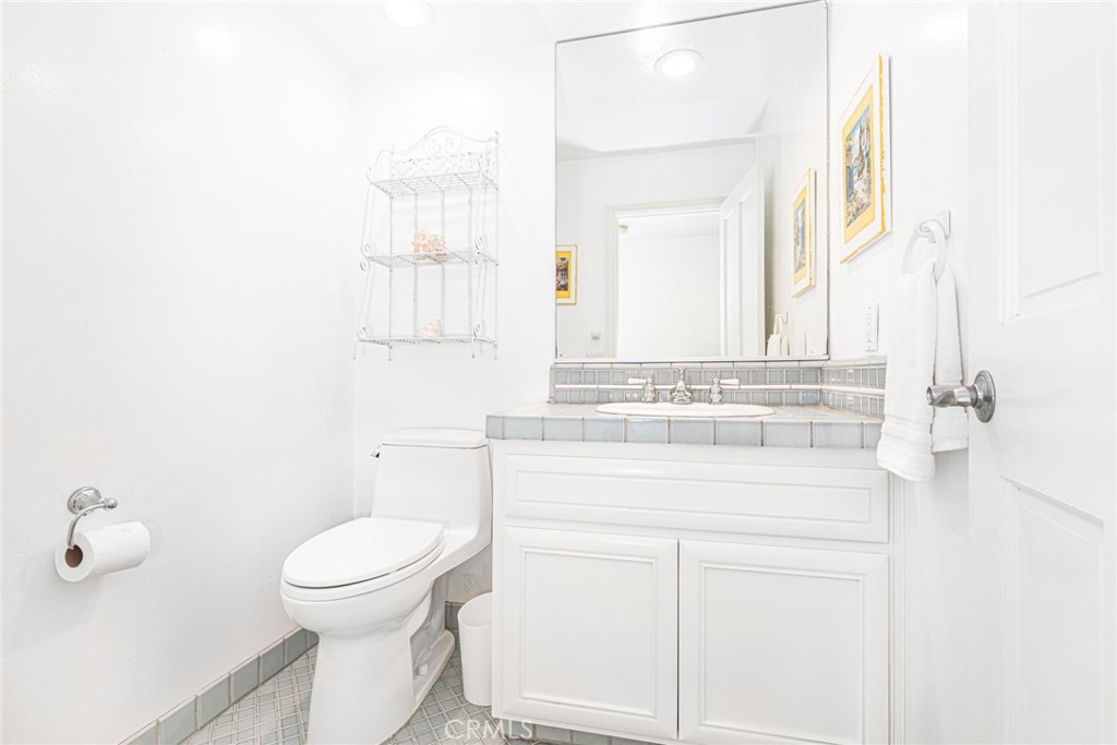 MLS #NP25160473 image #6