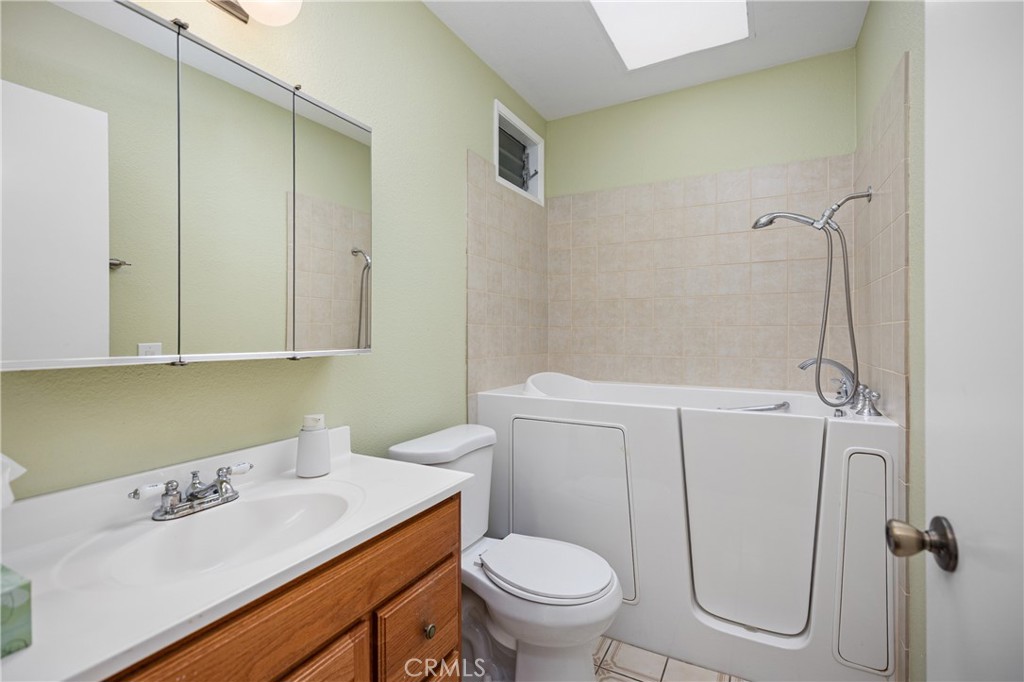 MLS #NP25171790 image #24