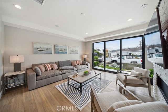 MLS #NP25174373 image #9